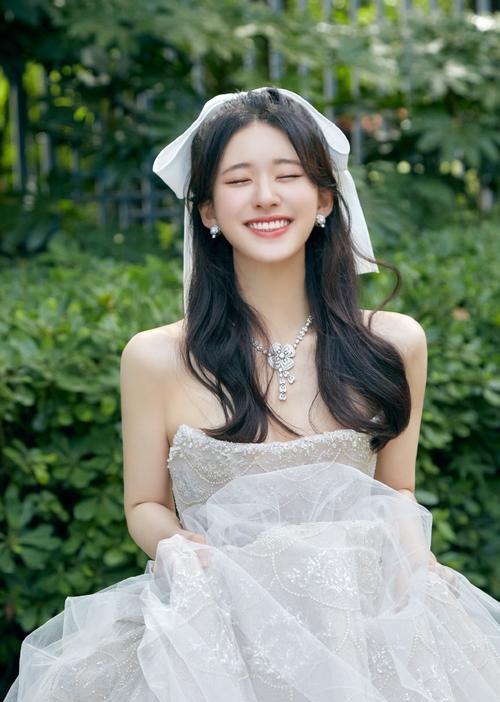 赵薇|脸上有3个特点,说明你是“苹果系”女生,又硬又脆的甜美感