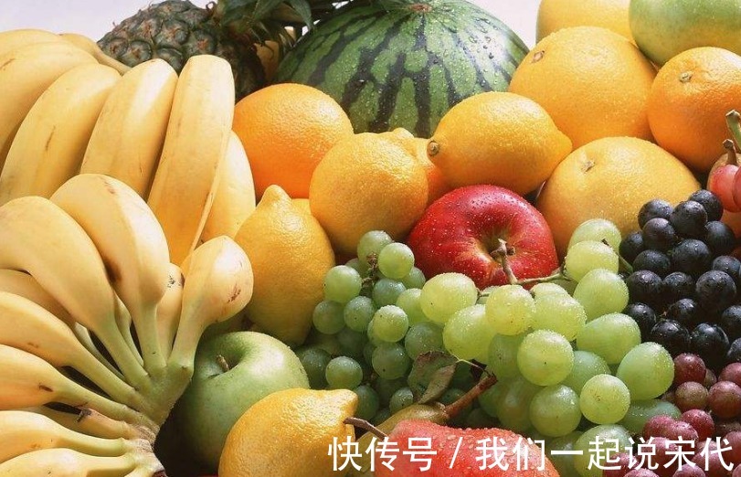 控制血压|香蕉对人体好处多多,但很少人知道此,两种吃香蕉最能养生方法