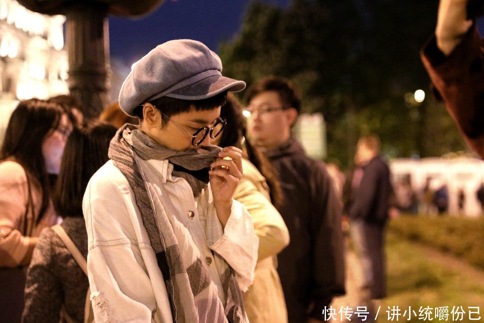 游娱君 又开始了华晨宇演唱会片花曝光,又强调自己游戏水平好