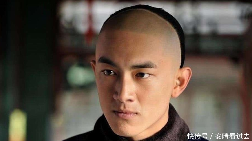 皇位|乾隆皇帝看中了嘉庆什么,为何在十多个儿子中选中了他继承皇位?