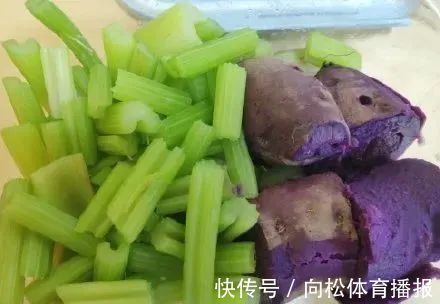 睡眠质量|建议老年人：如果不差钱尽量多吃这几样食物，腿脚有劲，营养健康