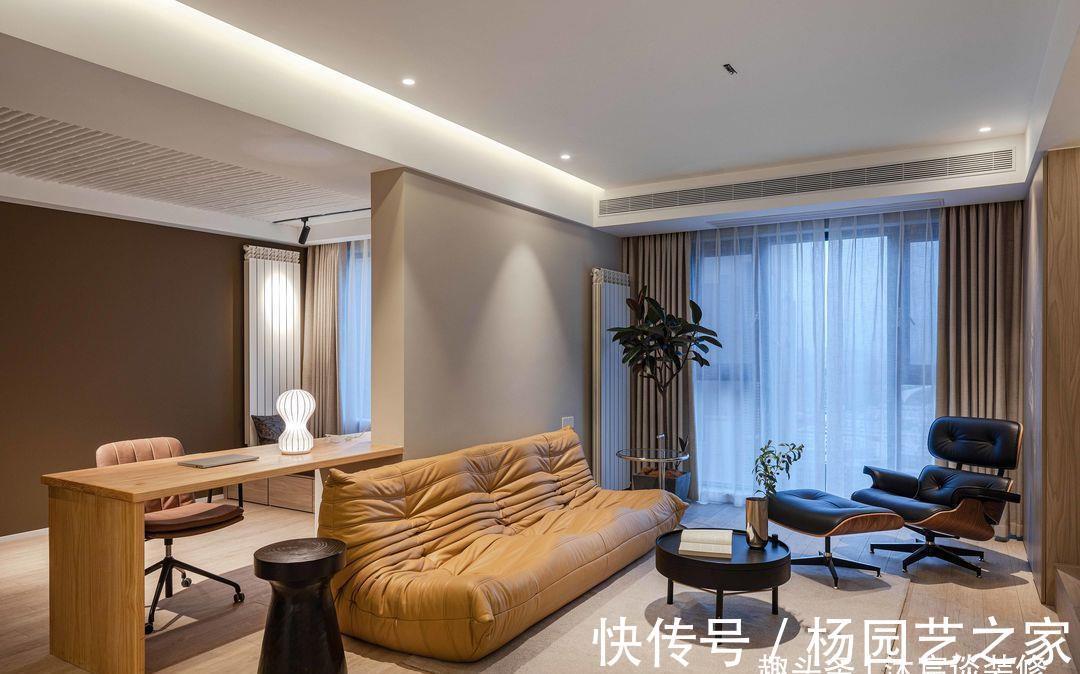 书桌|他大胆拆掉家里5面墙,全屋简洁大方还很实用,干净清爽太宜居了