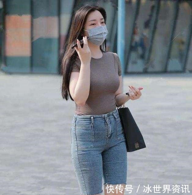 搭配 自信漂亮的打底裤装扮尽显甜美风格,轻柔舒适又显气质,气质高贵!