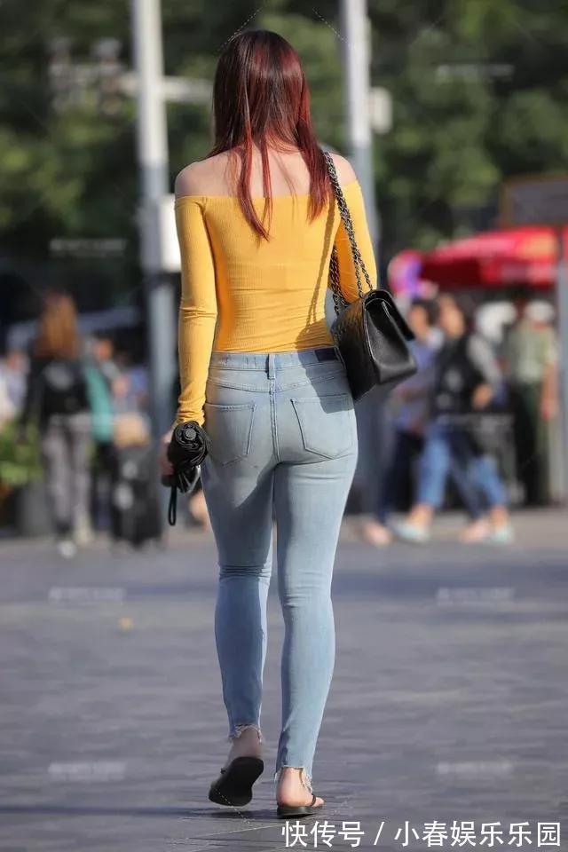 美丽时刻 微胖的美女,?破洞牛仔裤也可以装扮出御姐风格,圆满诱人