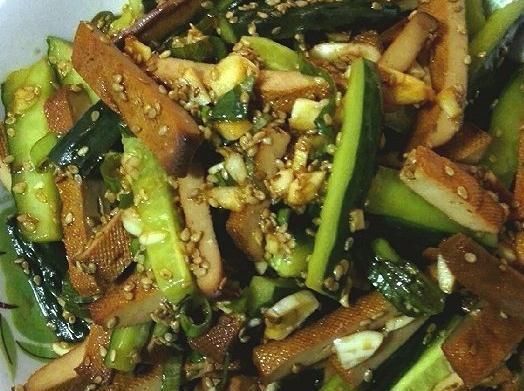 黄瓜和此物一起吃，血管畅通了，身材苗条了，女性不想显老可试试