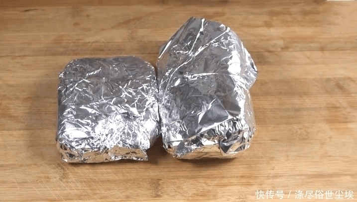 今天才知道，猪肉不能直接冷冻，肉店老板：教你一招，半年都新鲜