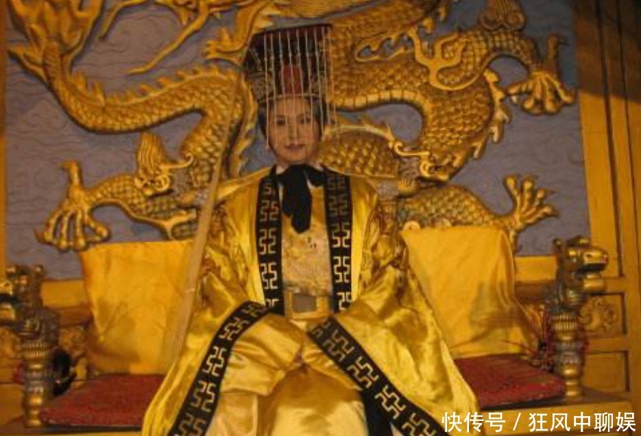 武则天|为何武则天登基前，大肆屠杀武家人，登基后又要提拔娘家人呢