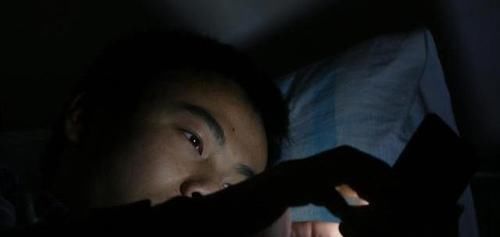  睡眠|长期失眠的人，睡前少碰3物，多喝3水，宁心安神，整夜睡得香甜