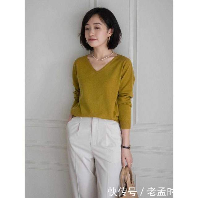 高跟鞋|秋季怎么少得了针织衫?搭配半身裙或阔腿裤,简约温柔还洋气