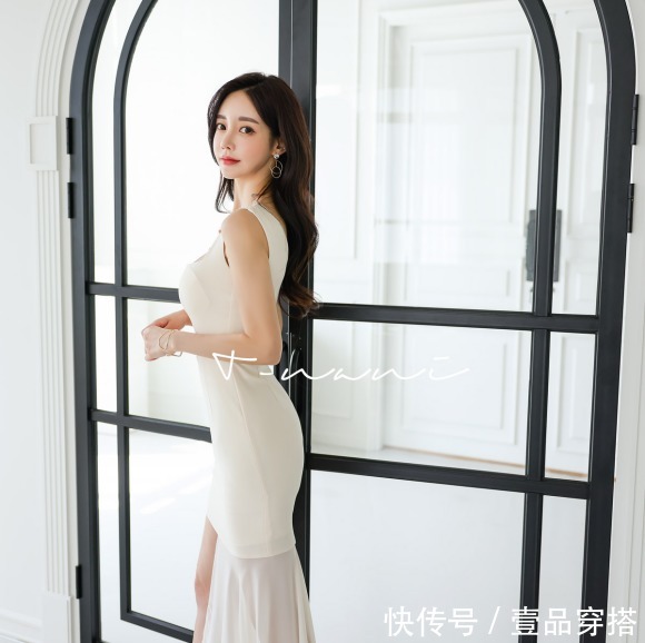 时尚|女神孙允珠时尚搭配:卡塔尼亚晶莹砂砾飘绢晚礼裙