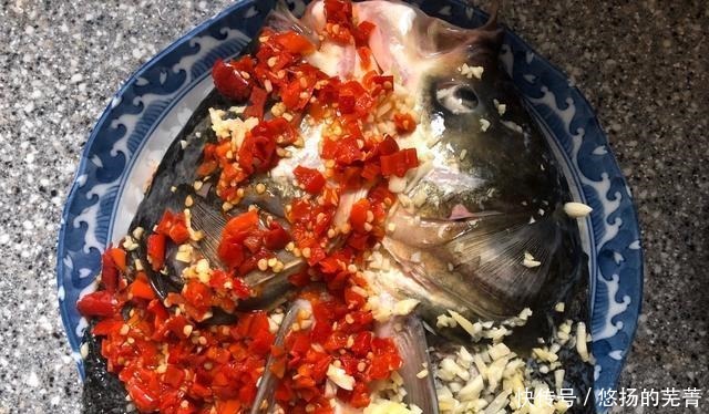 椒鱼头好吃吗这就是你没有注意到这种方法!在家里也可以做到