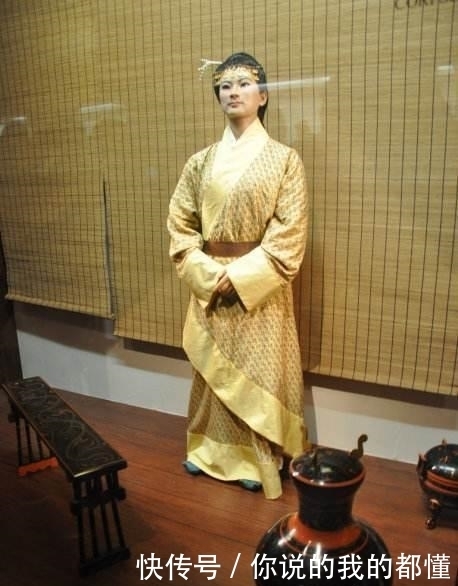 原本|陪葬辛追夫人的国宝素纱禅衣原本有两件, 可惜一件被冲到了下水道