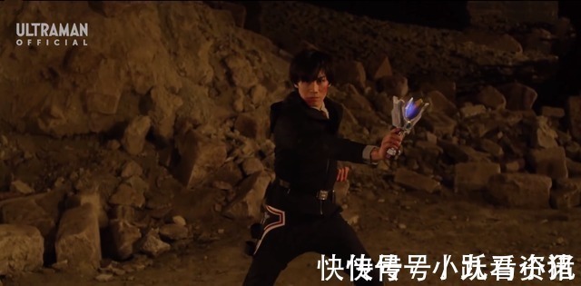 怪兽|《特利迦奥特曼》第一集正式播出,动作戏满分,但文戏却有点尬