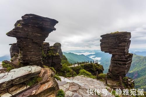 寺庙|建在夹缝里的寺庙，隐蔽到让人难以发现，不得不佩服古人的智慧