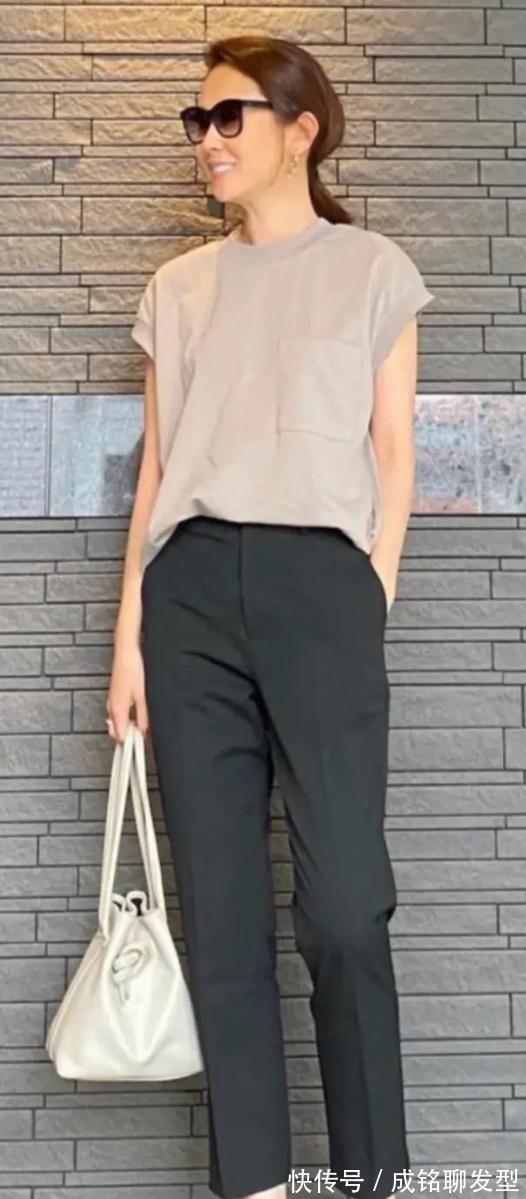 印花|四十岁怎么穿减龄又高级?选对色彩挑对款式,显瘦时尚两不误