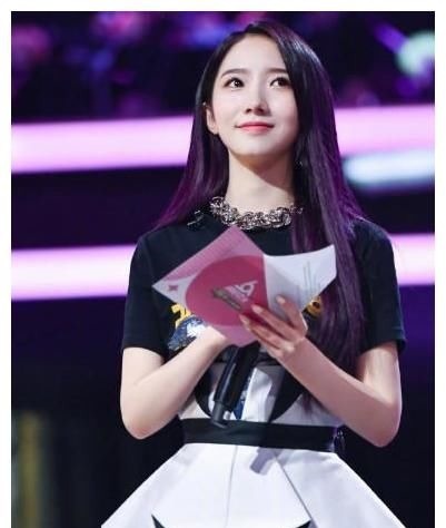 “剛出道，就當導師”的明星，最小的僅20歲，最大的才26歲！