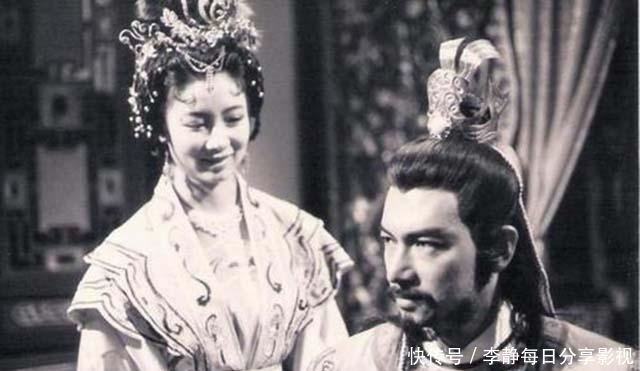 老道给乞丐文身,并预言:飞雀吃到谷子,便是你飞黄腾达之时