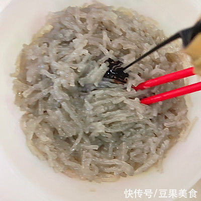 不用油皮、酥皮,照样酥脆的粉条肉酥饼