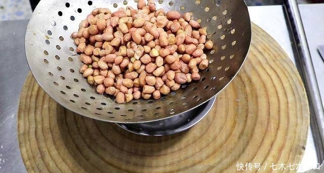 下酒菜|下酒菜必备,这样做香菜花生,散发浓浓香味,好吃又入味