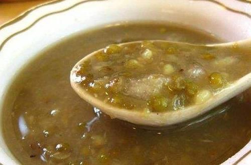 黑木耳粥|别再吃米饭了！晚上吃3种主食，1周至少瘦7斤，早上准时上厕所