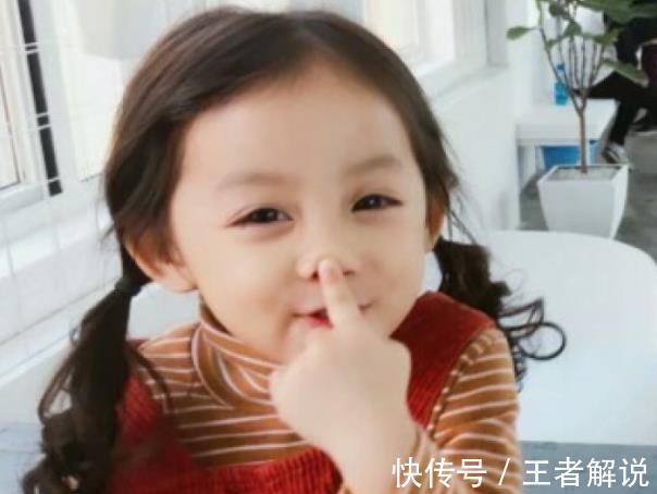 爸爸|爸爸姓胡,妈妈姓罗,儿子名字太奇葩,天天被同学们取笑