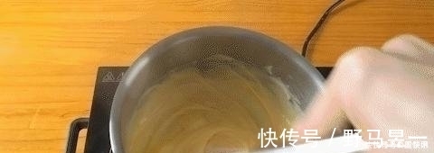 面团|一口下去就爆浆的卡士达酥皮泡芙，大气孔不塌陷的秘密都在这