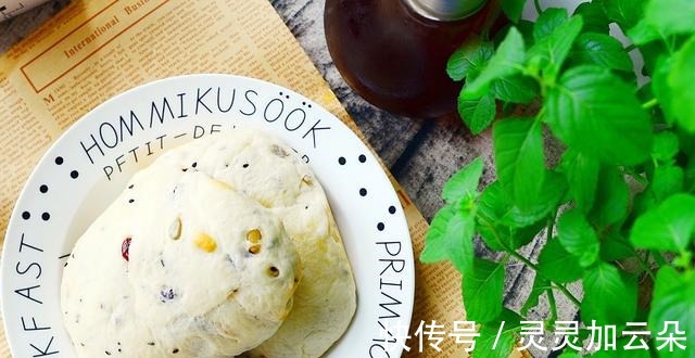面包|自制面包，搭配各种谷物，能量满满！