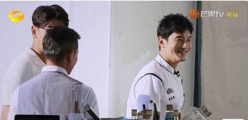 赵丽颖|《中餐厅5》黄晓明首次谈不清林大厨和张亮的原因！