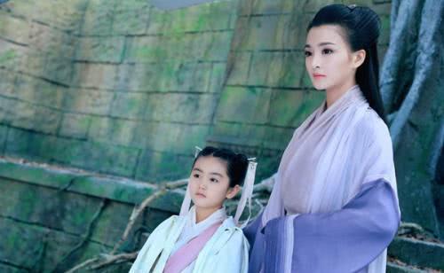 黄蓉@射雕:他比郭靖下手早,让黄蓉为他生下一女,欺骗小龙女师傅感情