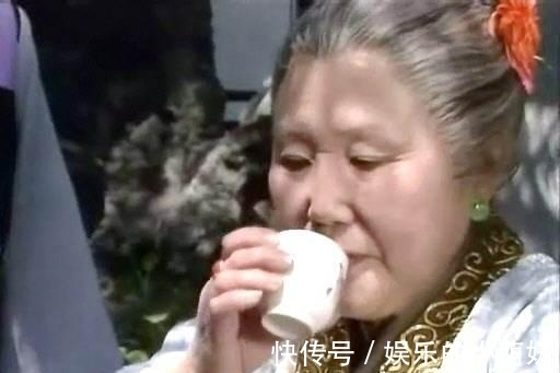 妙玉|妙玉为贾母敬茶,为何贾母对她却百般刁难?