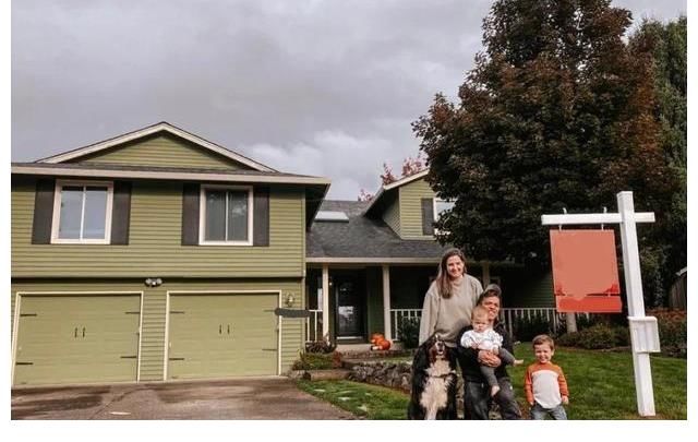 我是个小人物,但是我爱情很伟大!让幸福和微笑永远萦绕你我