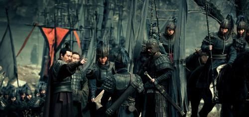 失误|诸葛亮的隆中对看似完美，却存在一重大失误，庞统早就知晓