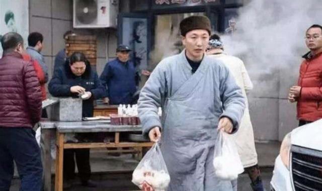 佛门|被逐出寺庙的“花和尚”：陪200多个少女生娃，是22个孩子的爸爸!
