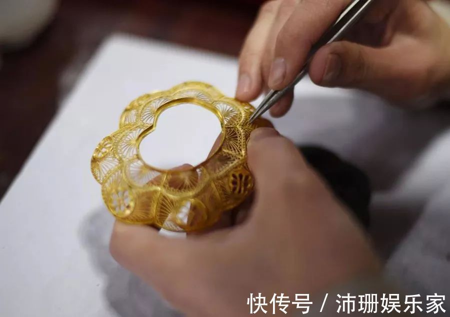 金瓯永固杯$瞧好了,这才是中国的奢侈品,巧夺天工的手艺,令全世界为之惊艳