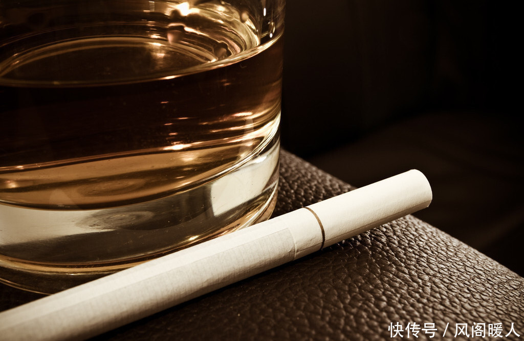 伤害|吸烟和喝酒,哪个伤害最大为了健康,中年男人应该先戒掉哪个