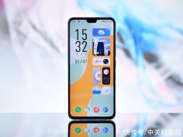 超广角镜头|vivo S10让小姐姐直呼过瘾？其中缘由还真不一般