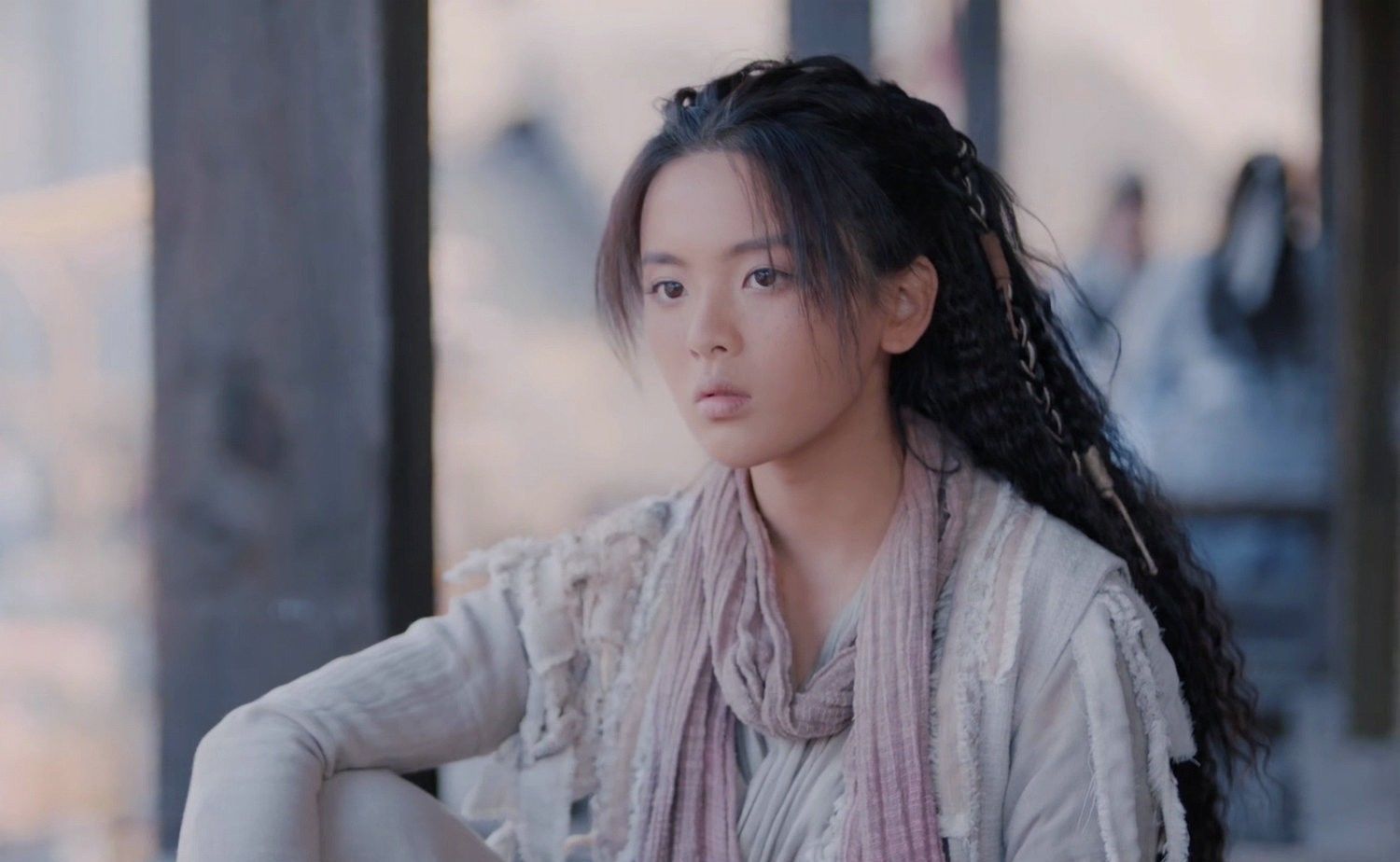 世界|《且听凤鸣》开篇虽然这世界很大,但是注定的人始终会再见