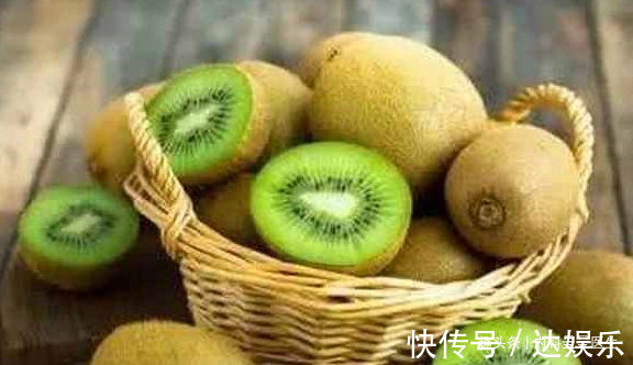 猕猴桃|女人吃猪皮能补充胶原蛋白不如常吃4种食物,抗衰老还不易发胖