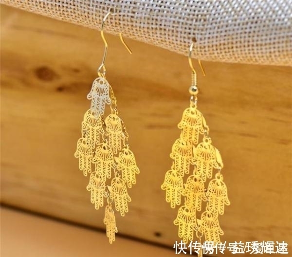 a1806 购买黄金耳钉时,是选弯针的好还是直针的好?金店老板一语道破