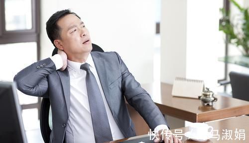 白芍|一个让你昂首挺胸的方子！2味药化解颈椎病，一通一补有奇效！