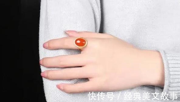 南红 戒指别再只知道钻戒了!佩戴这些戒指更加凸显优雅之韵和不俗品味!