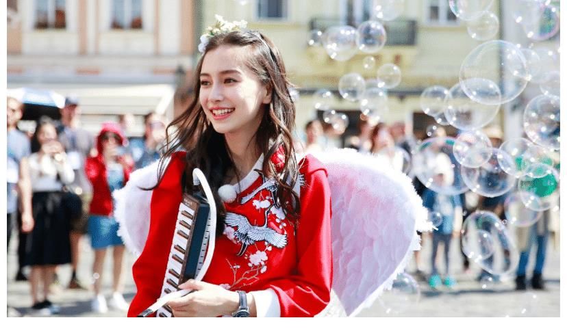 孤芳不自赏|从《奔跑吧》c位再到综艺陪衬，“花瓶”杨颖究竟应该何去何从？