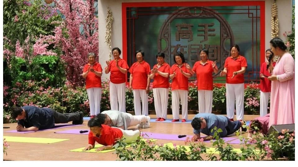 修路|鄉(xiāng)村大舞臺“當(dāng)代愚公”耗時(shí)十年修路，背后的故事竟如此感人！