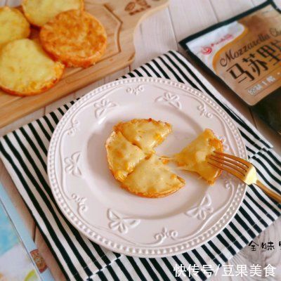 马苏里拉|#安佳马苏里拉芝士挑战赛#奶香芝士玉米烙