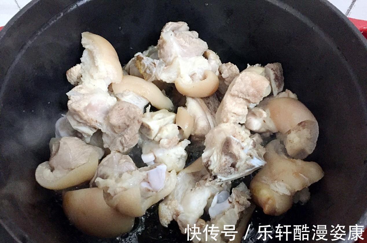 红烧猪蹄这样做，肥而不腻Q弹软糯，色香味俱全