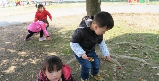 脱下|3岁女儿幼儿园回家后，总紧握裤子说不能尿尿，脱下裤子宝妈气哭