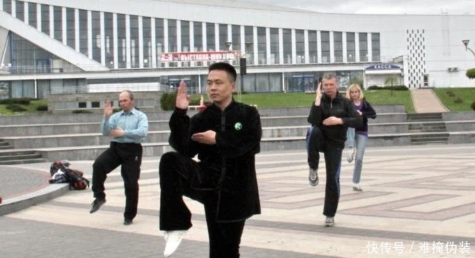 自创|武林第一高手,自愿进王府做太监,自创武功,风靡全国公园!