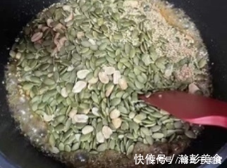 新手|小点心，南瓜子，花生糖的做法，没有技术难度，新手也能做好
