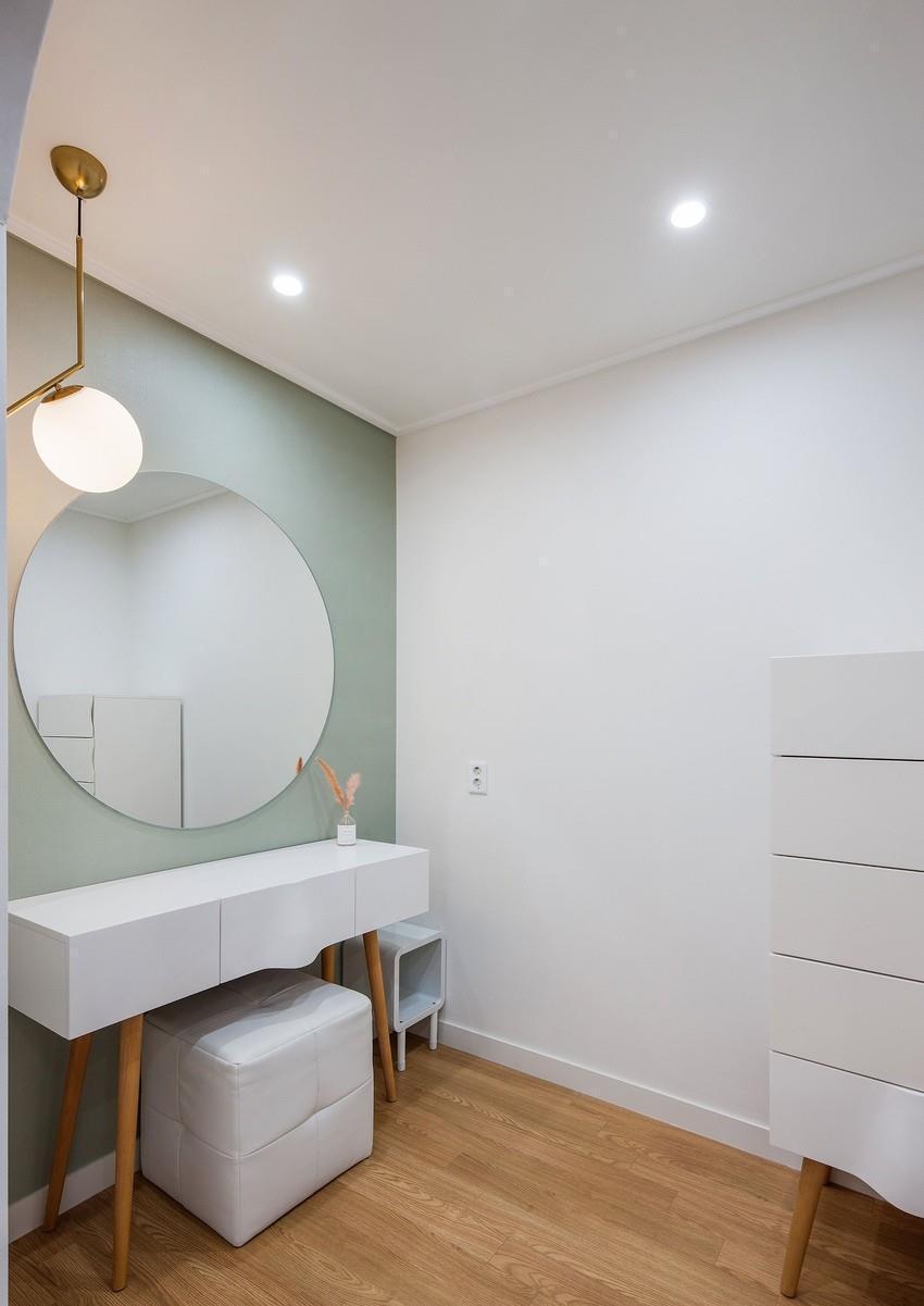 梳妆间|理智选择“去客厅化”,只买一张沙发不做累赘设计,111㎡很舒服