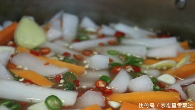 关键|如何才能让做出的萝卜条又酸又爽口,关键是这几步